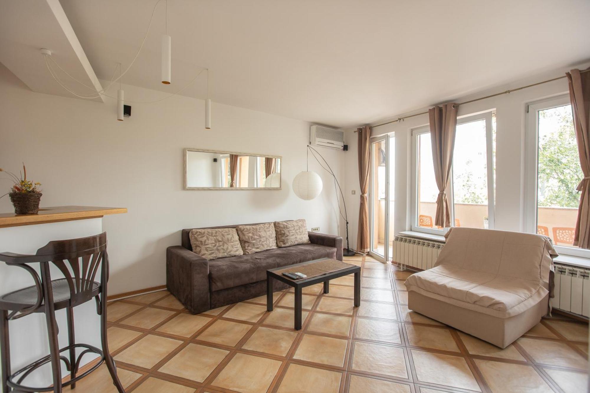 4 Rooms Apartments Nis Luaran gambar