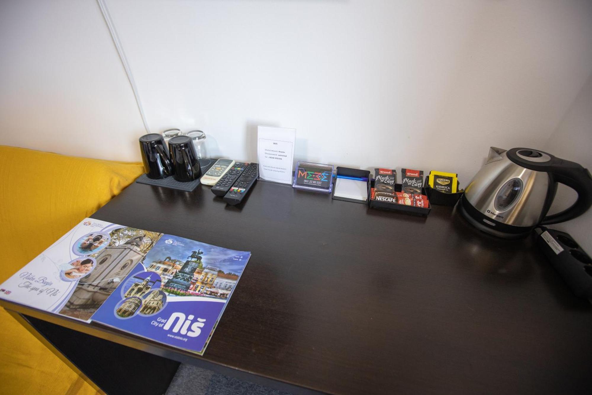 4 Rooms Apartments Nis Luaran gambar