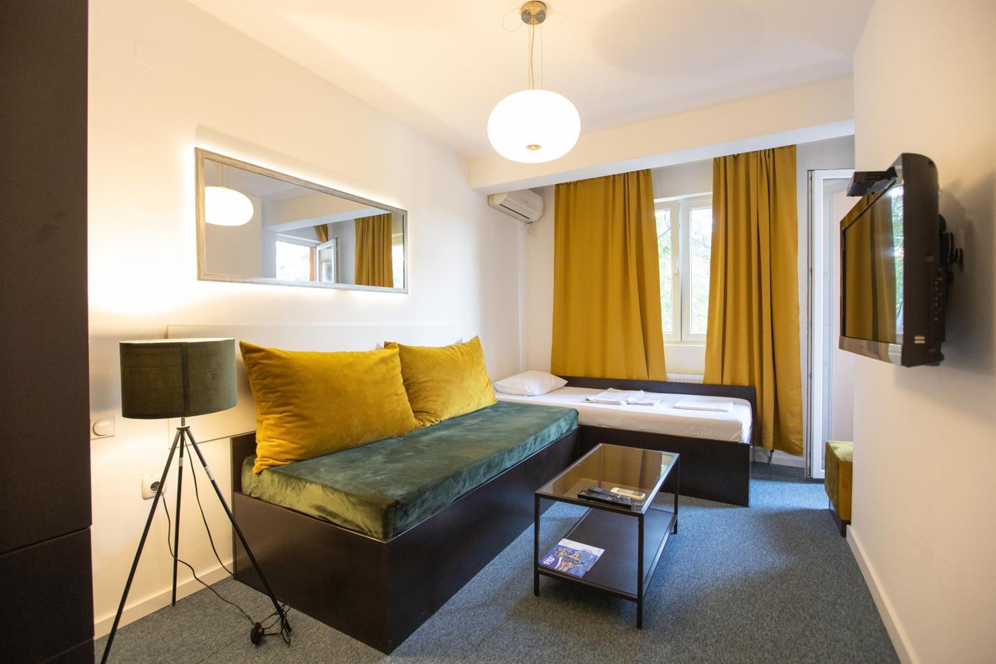 4 Rooms Apartments Nis Luaran gambar