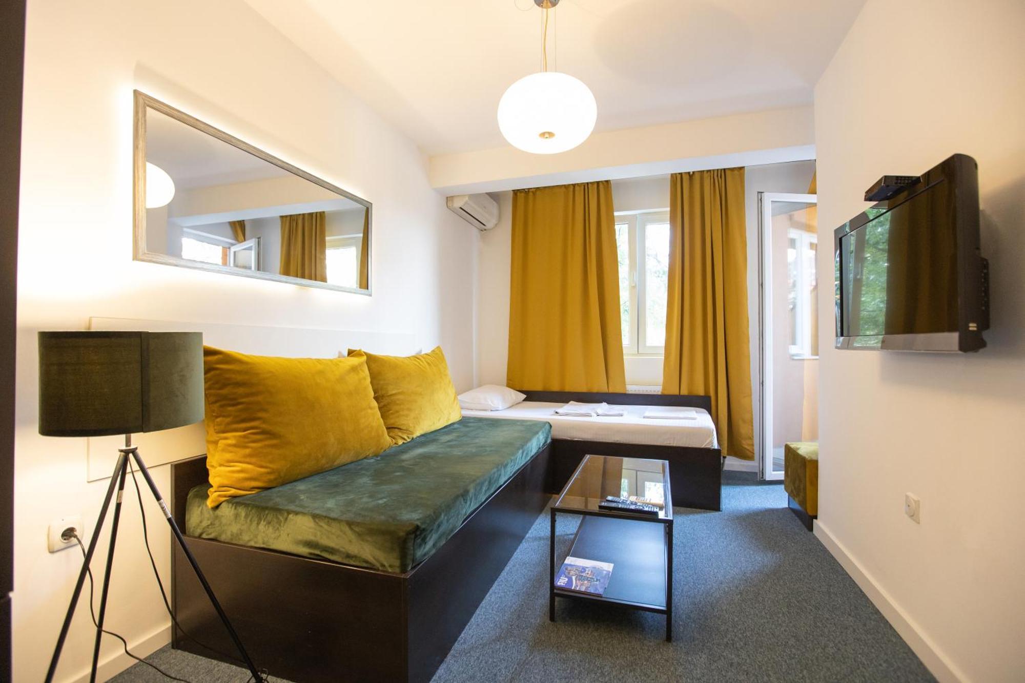 4 Rooms Apartments Nis Luaran gambar